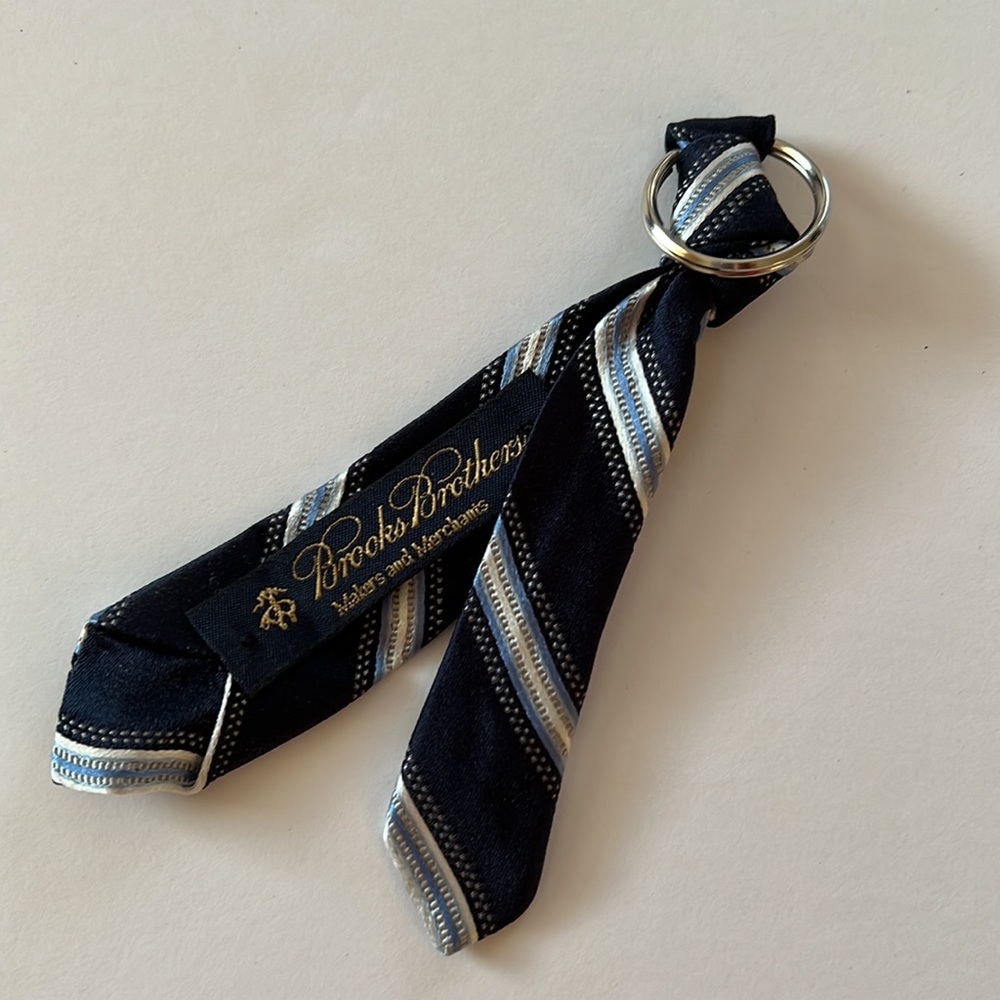 Brooks Brothers Tie Key Chain - Made in USA - Picture 3 of 4